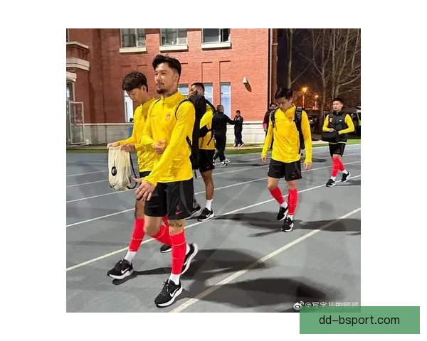 中国男足海口训练营开启体能强化周 主帅强调反击速度为核心