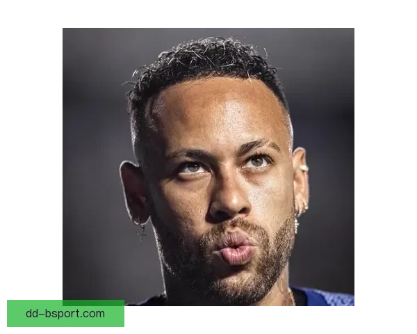 内马尔社媒晒利雅得新月康复视频引球迷热议期待王者归来重返巅峰