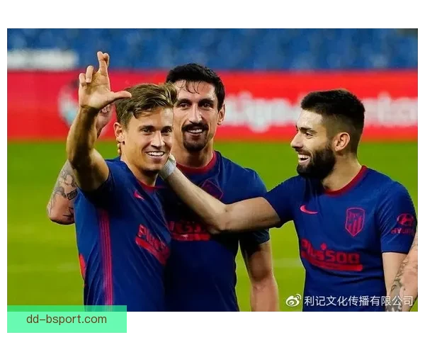 略伦特正式宣布退役，回顾辉煌职业生涯成就与精彩瞬光